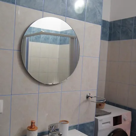 Seaview Apartment *